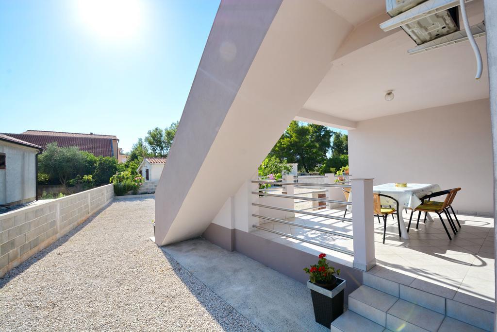 Marijana Apartment Vir